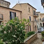 Scrigno Del Borgo-intero